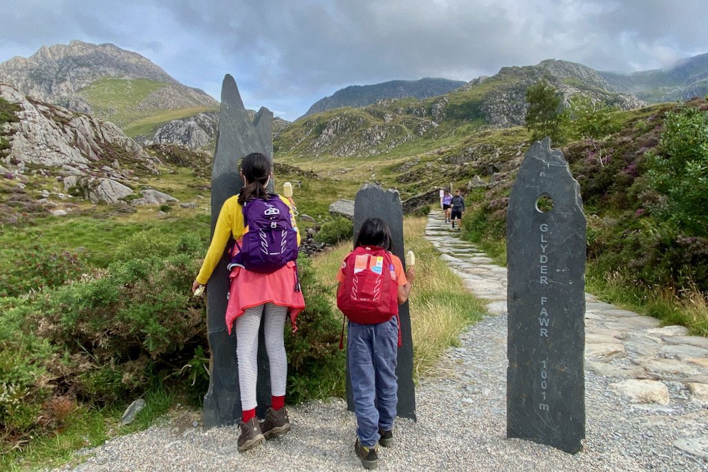 Standing Stones at the beginning of the path to Llyn Idwal describing the mountains
